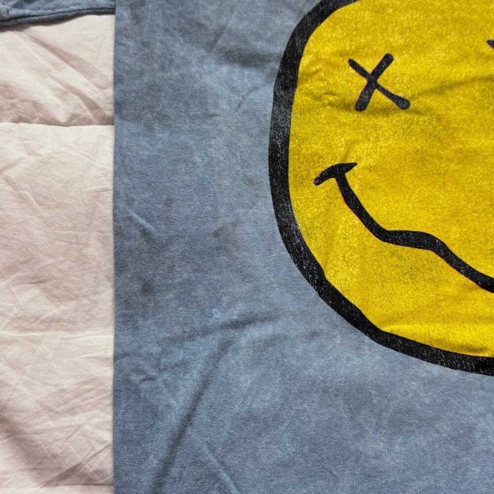 Nirvana smiley graphic band tee L casual cotton alt grunge short sleeve emo - Picture 4 of 8